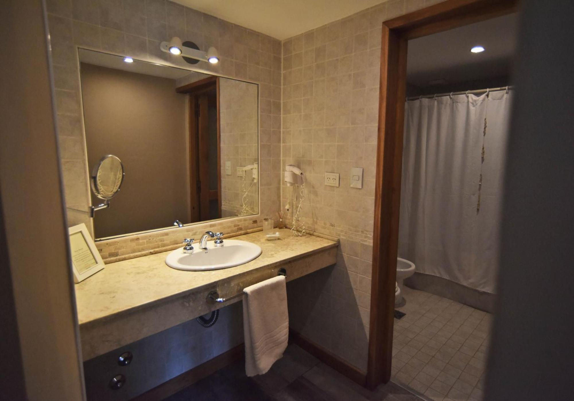 Das Rosenhaus Apart Hotel By Rosas Blancas San Martin de los Andes Ruang foto