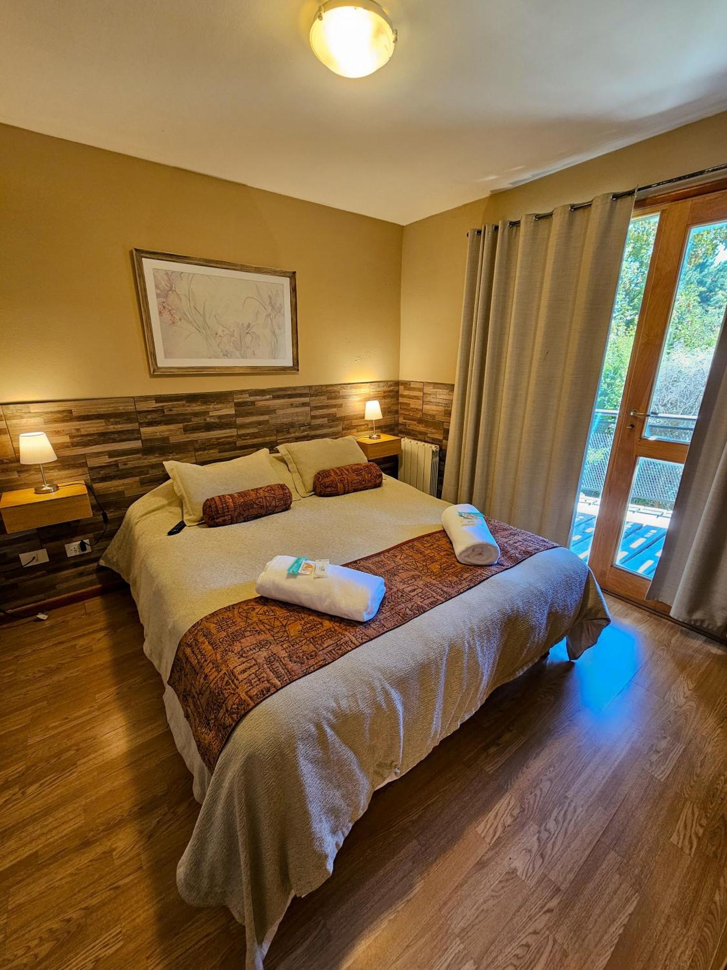 Das Rosenhaus Apart Hotel By Rosas Blancas San Martin de los Andes Ruang foto